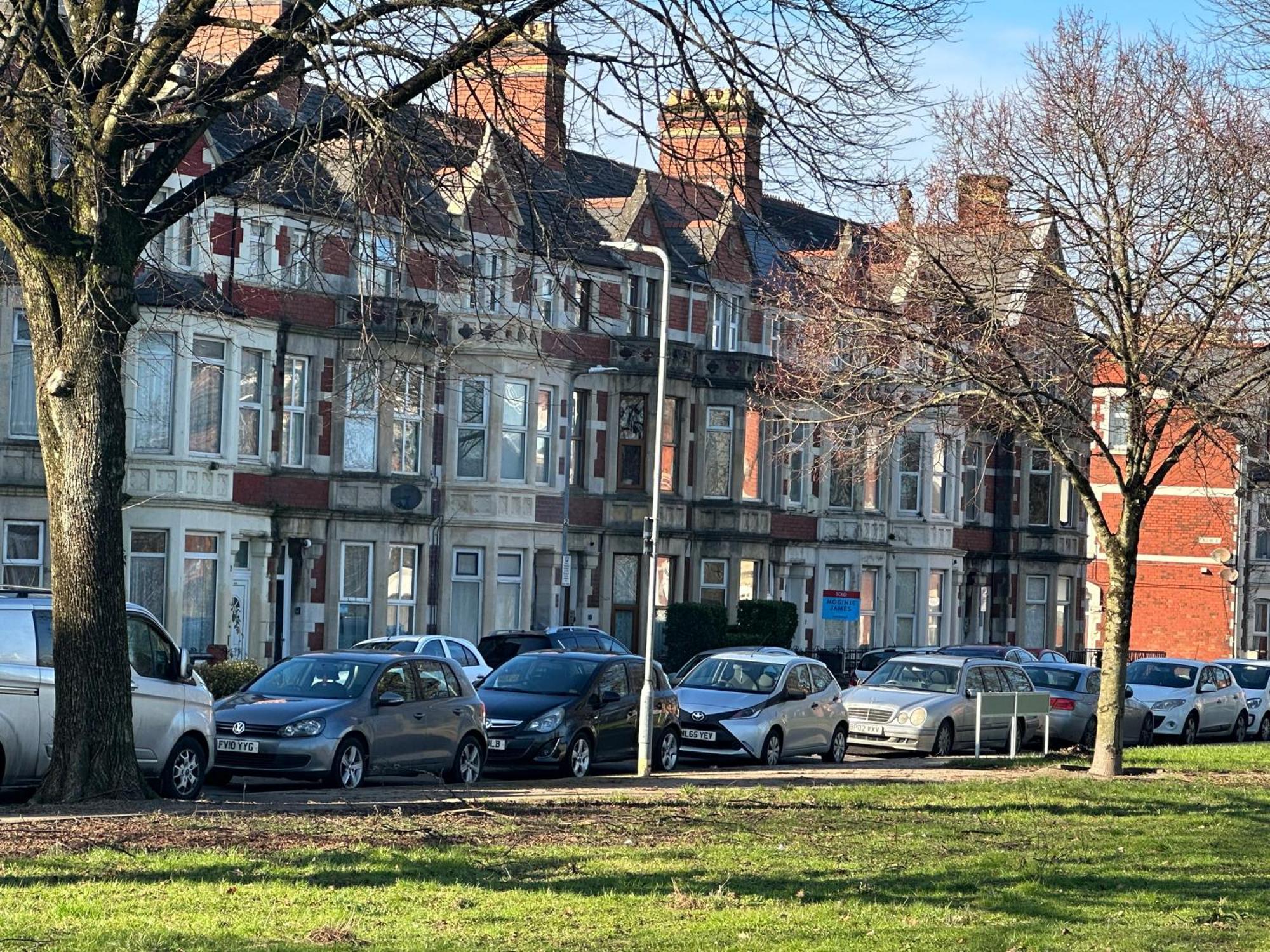 Retro Metro Apartment With Glorious Sunny Garden Cardiff Exterior foto